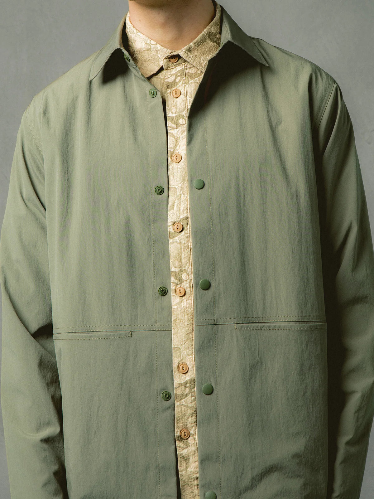 ARMADALE COACH JACKET OLIVE TECHNOLOGY