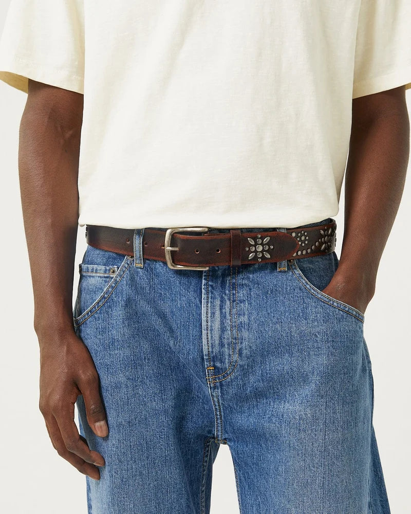 STUDDED BELT