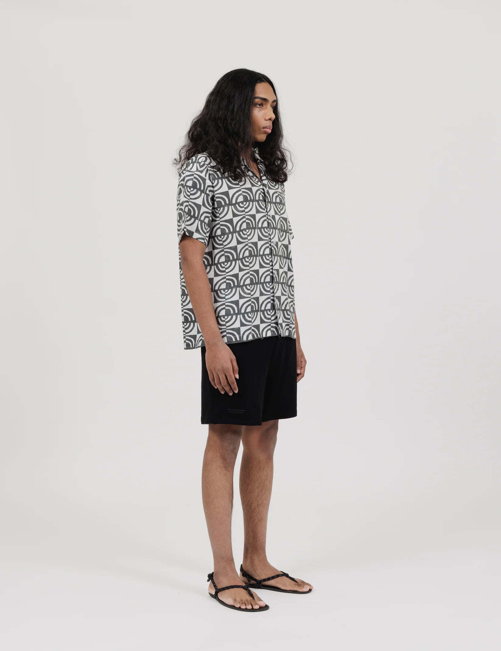 MONOGRAM BLOCK PRINT SHORT SLEEVE SHIRT