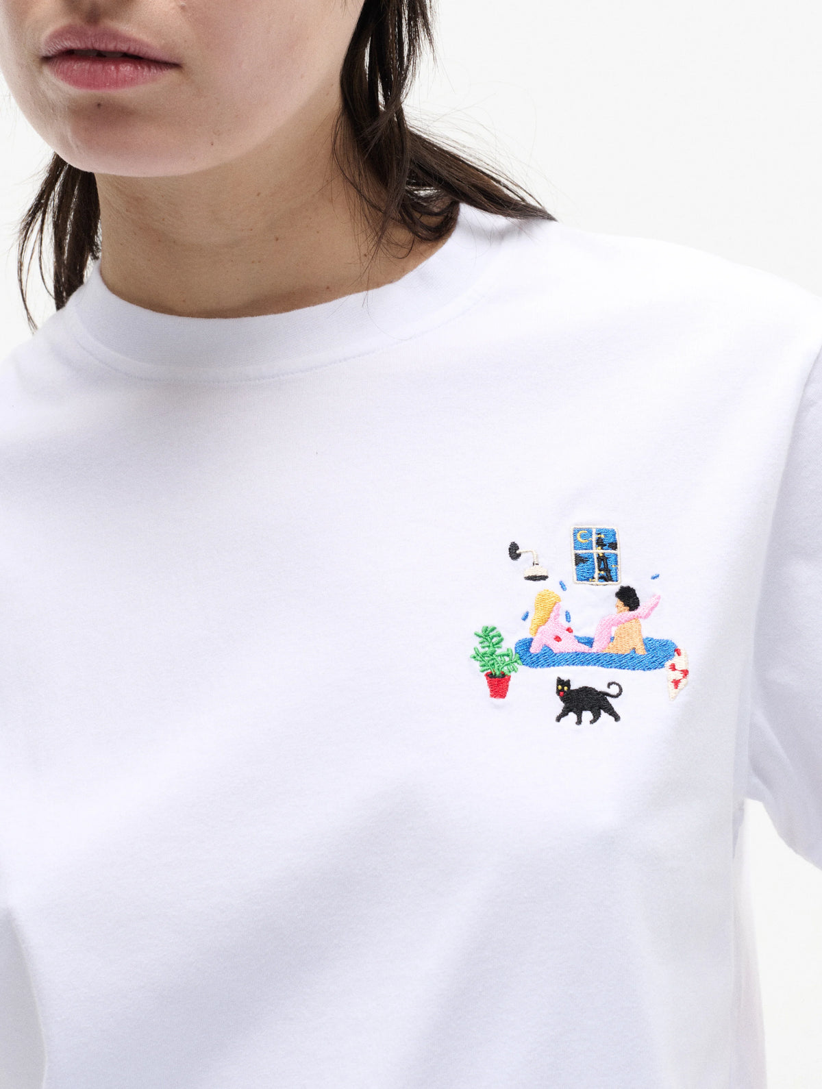 REAR WINDOW TEE