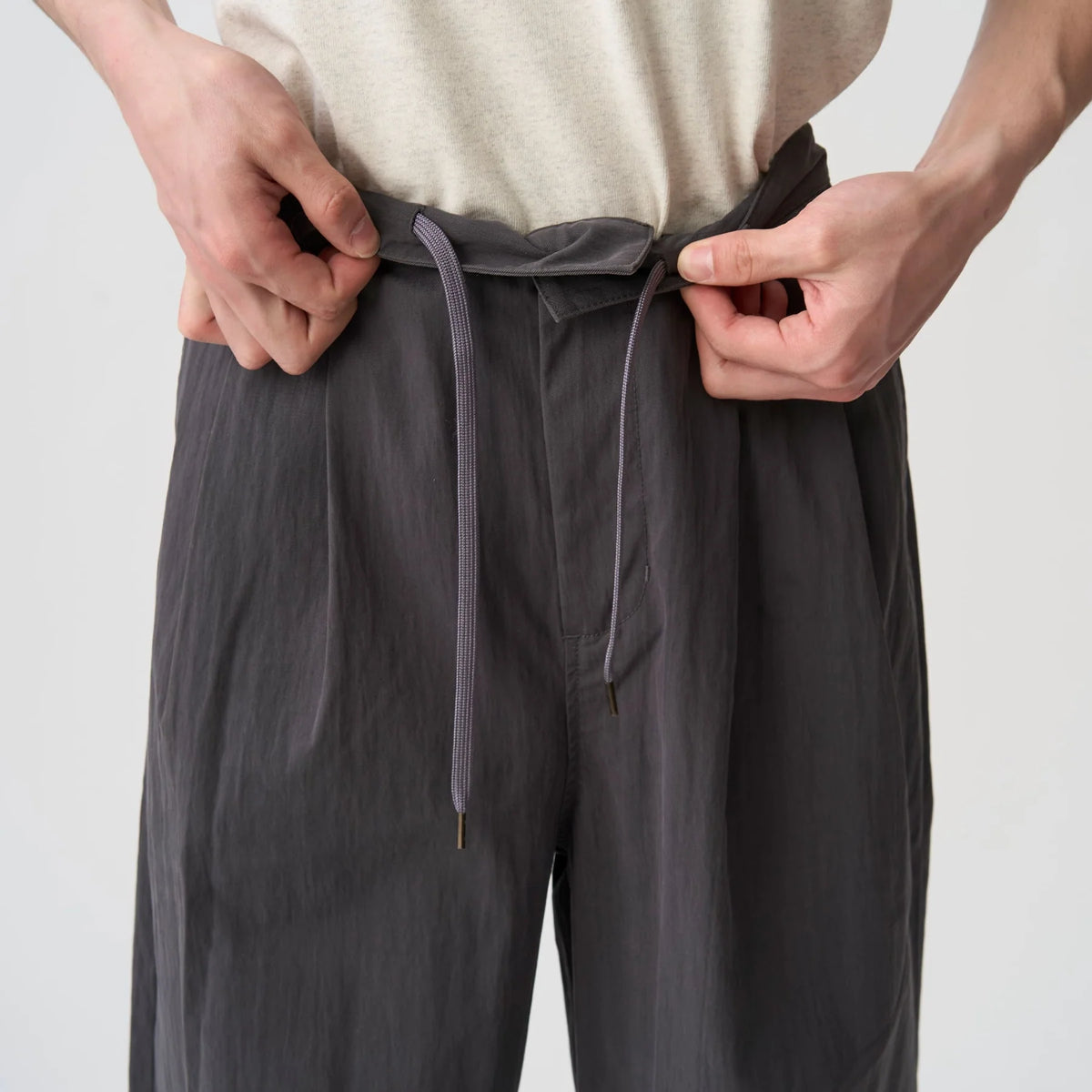 DOUBLE PLEATED EASY PANTS - CHARCOAL