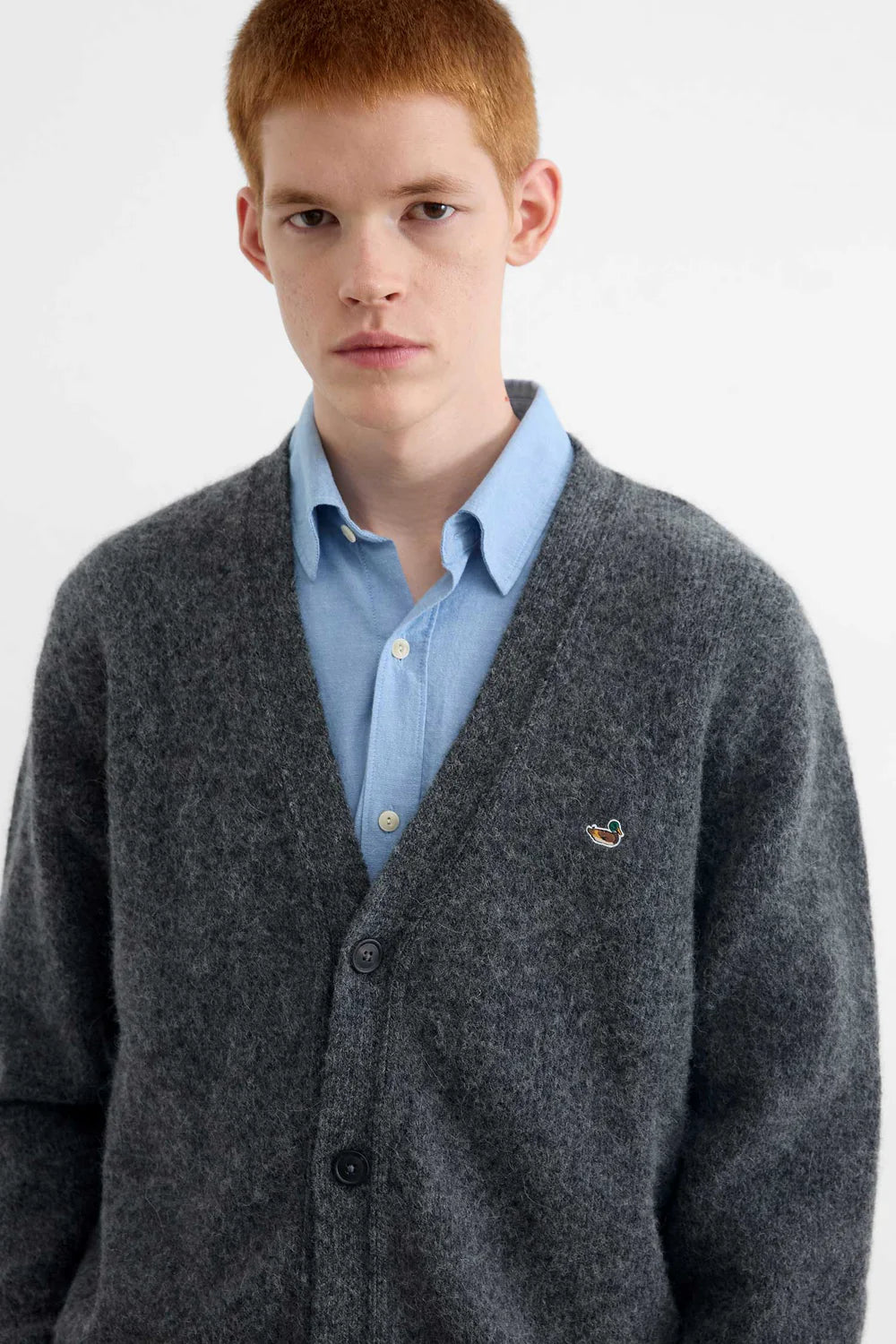 DUCK PATCH CARDIGAN - GREY