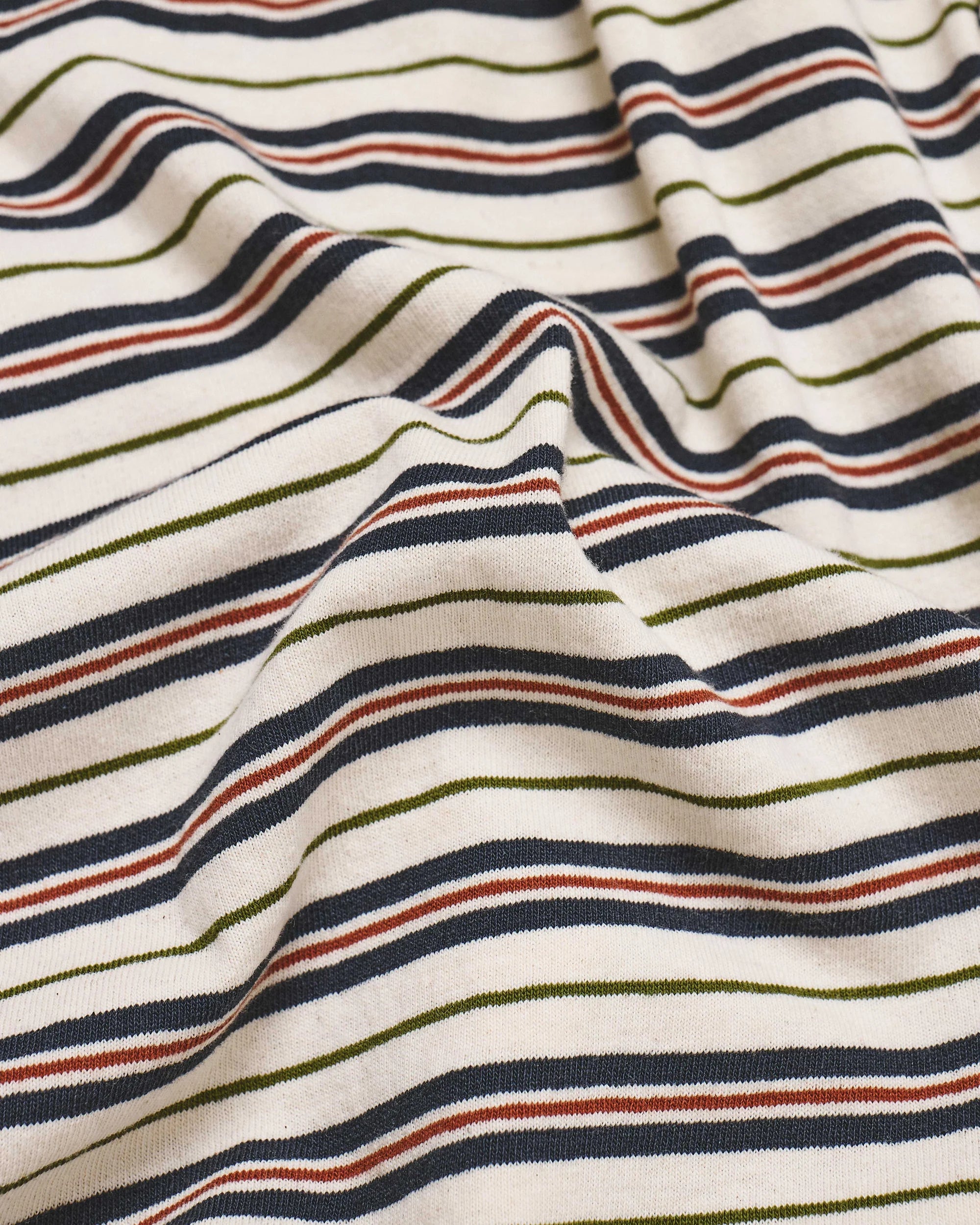 NAVY STRIPED TEE