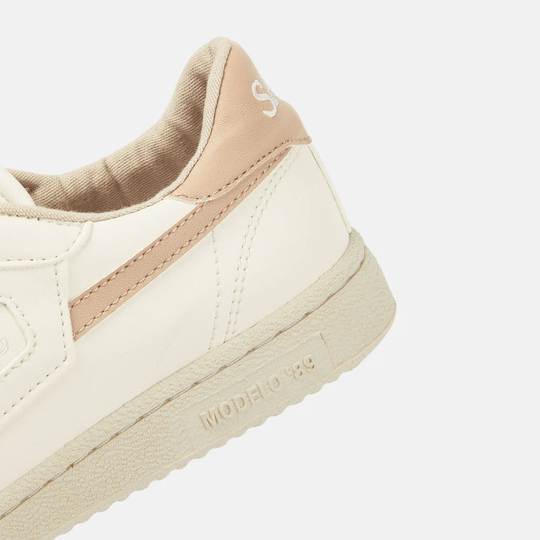 MODELO '89 ICON - ALMOND