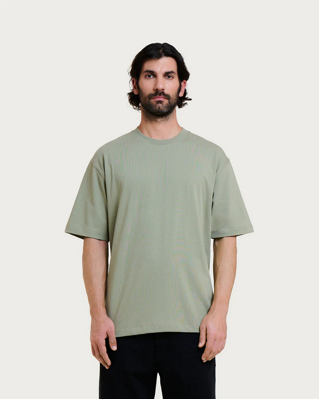 MKO TEE - GREEN CLAY