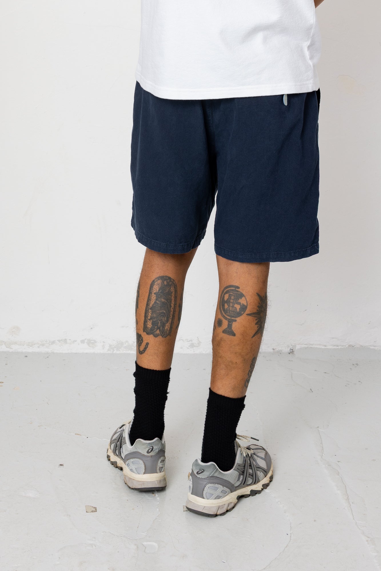 RELAXED ASSEMBLY SHORT - DARK NAVY COTTON LINEN