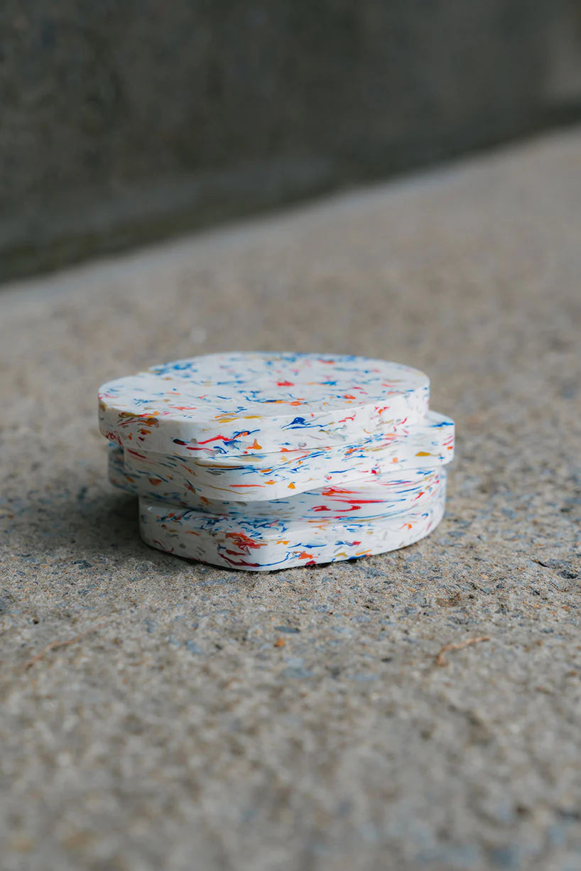 FLAT PLASTIC COASTER - PACK OF 4