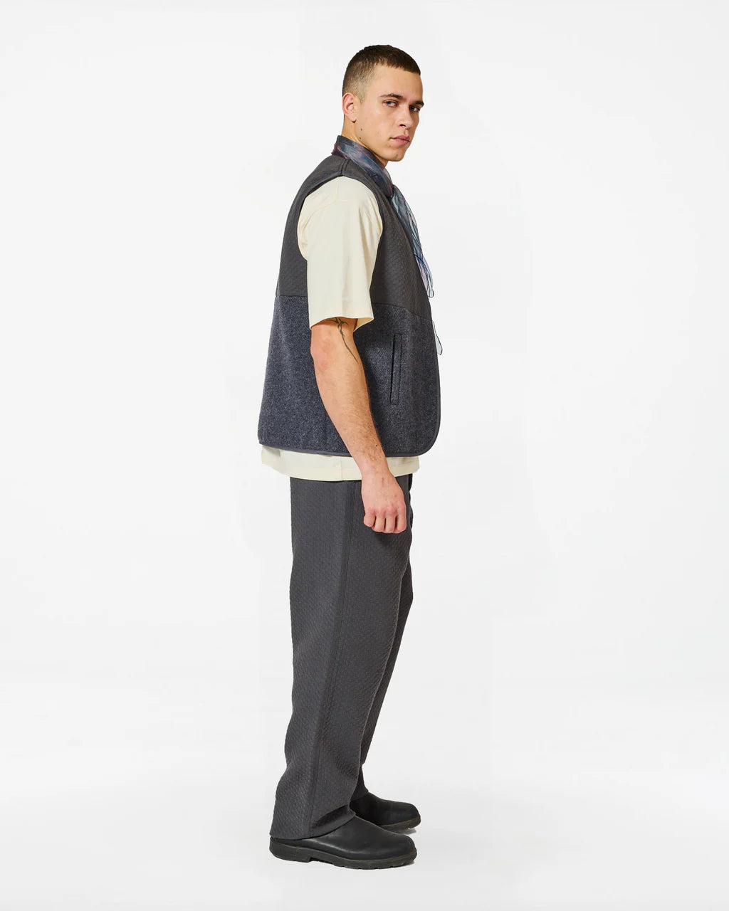 YOUSSEF WOOLLY ANTHRACITE VEST