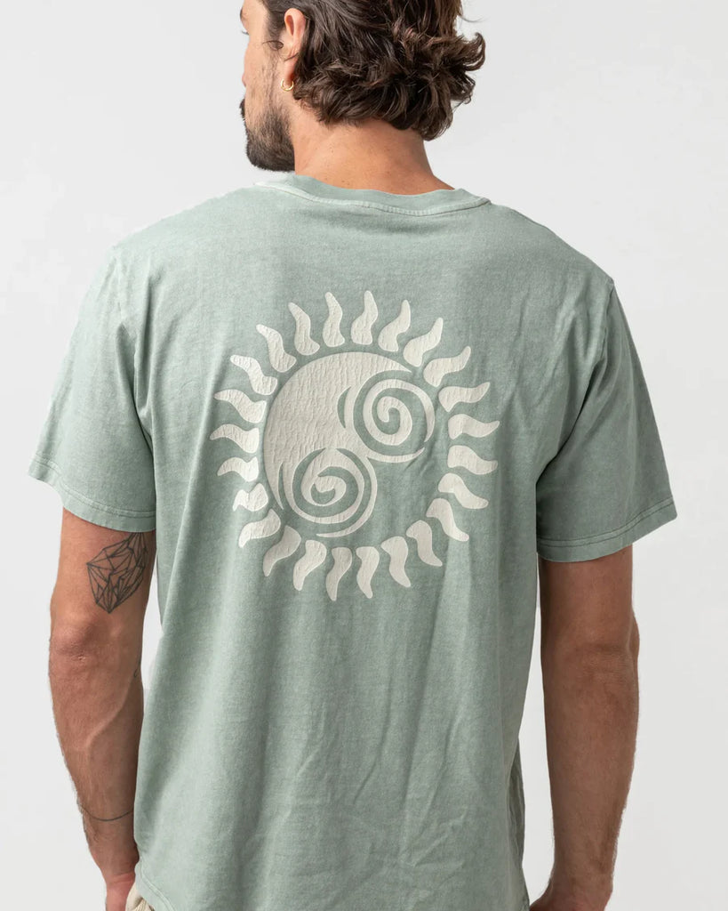 SOLSTICE VINTAGE POCKET TEE